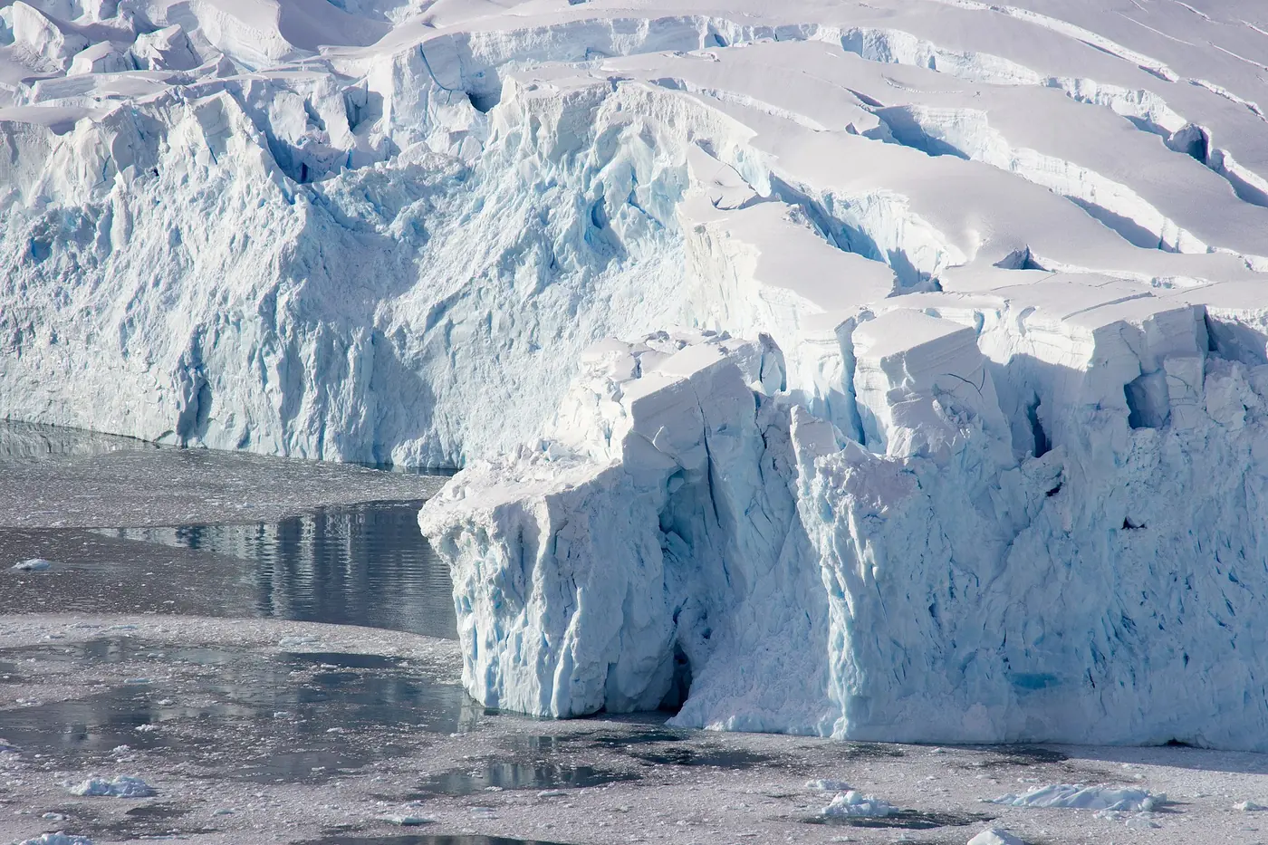 Photo: Gary Bembridge (CC BY 2.0) The glacier front at Neko Harbour