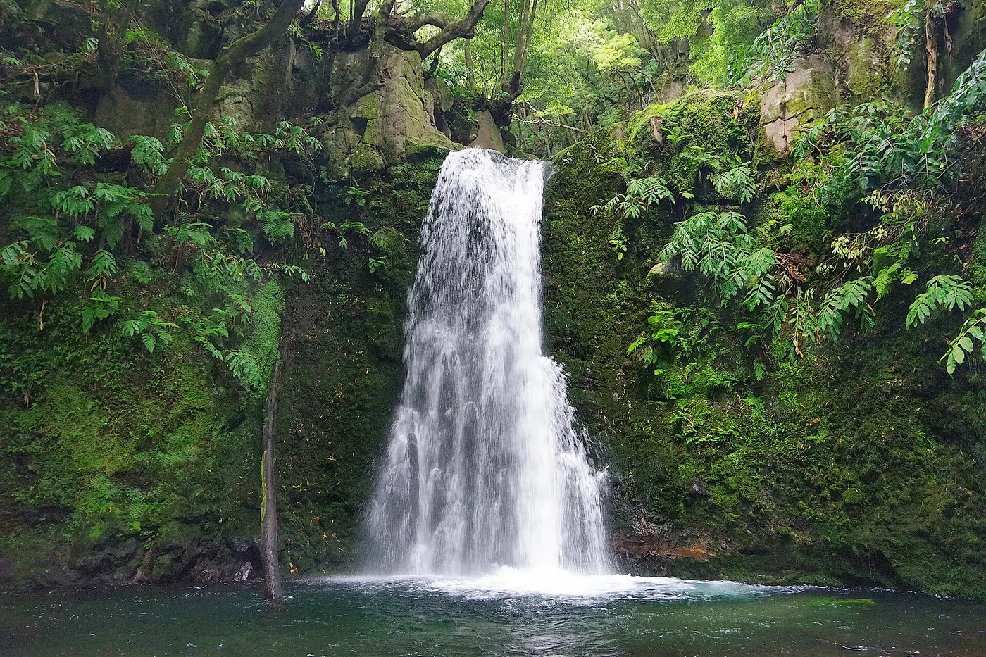 The Salto do Prego waterfall near Faial da Terra